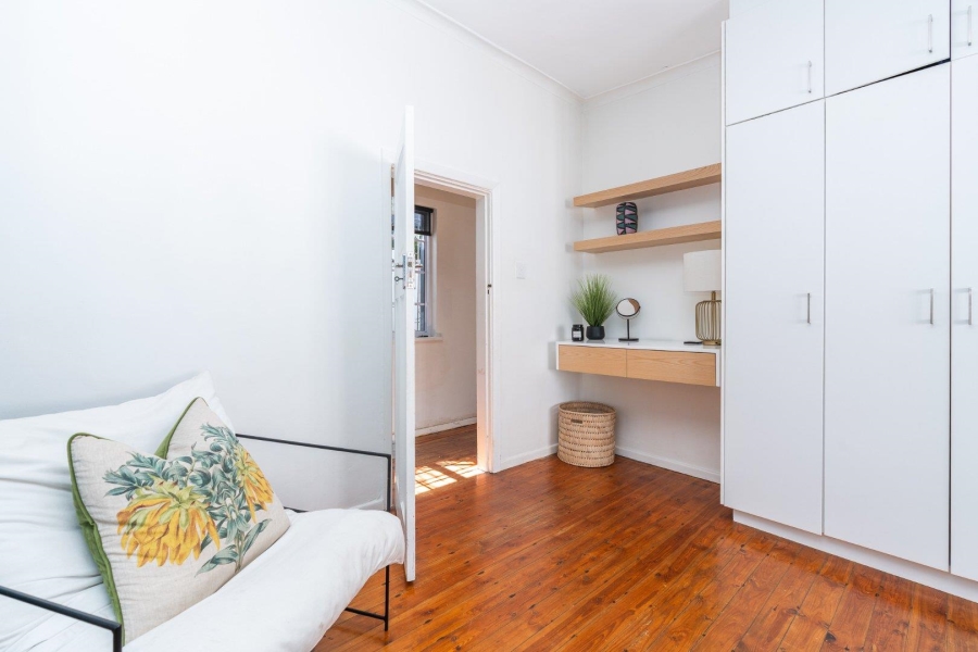 2 Bedroom Property for Sale in Oranjezicht Western Cape